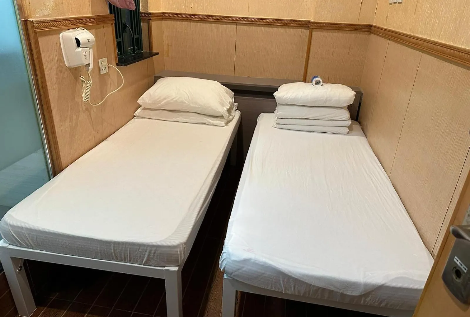 Wee Classic Inn Hong Kong Hostel